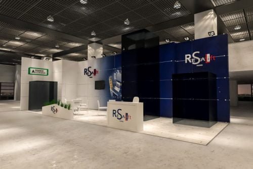 Resa Maxima Stand Design